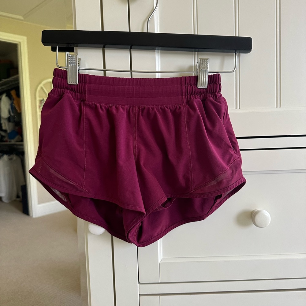 Lululemon Hotty Hot Shorts Maroon | Size 4
